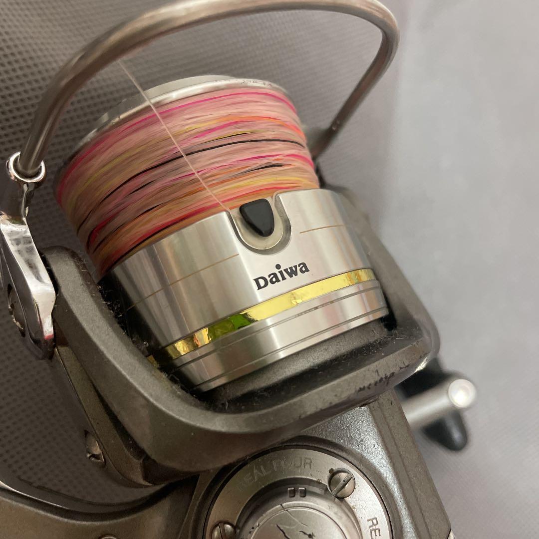 ダイワ　daiwa TRISO SHOX リール　2500LBD