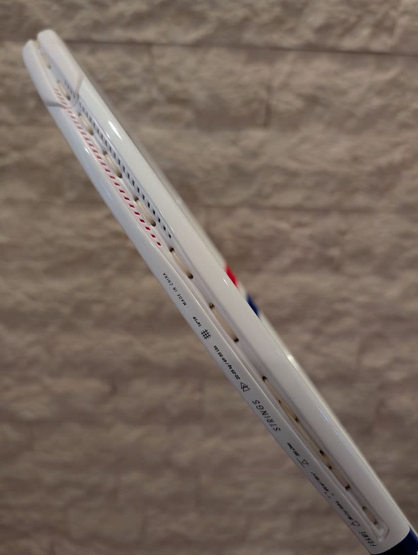 【美品★使用数回】T-FIGHT テニスラケット 285g 100inch G2