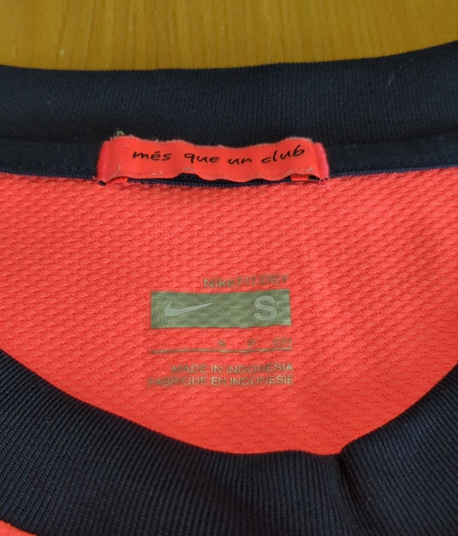 FC Barcelona イニエスタ 8 長袖ユニフォーム１週間限定出品！