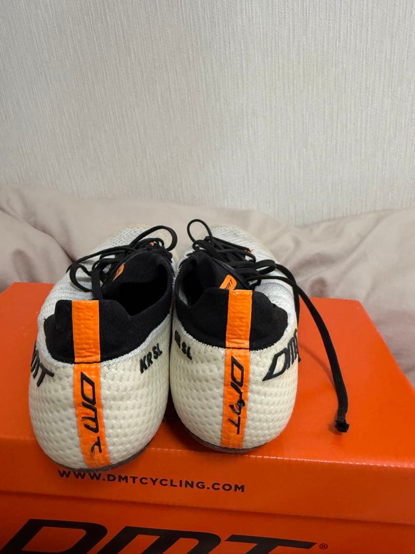 ウェア DMT KR SL WHITE/BLACK 40.5