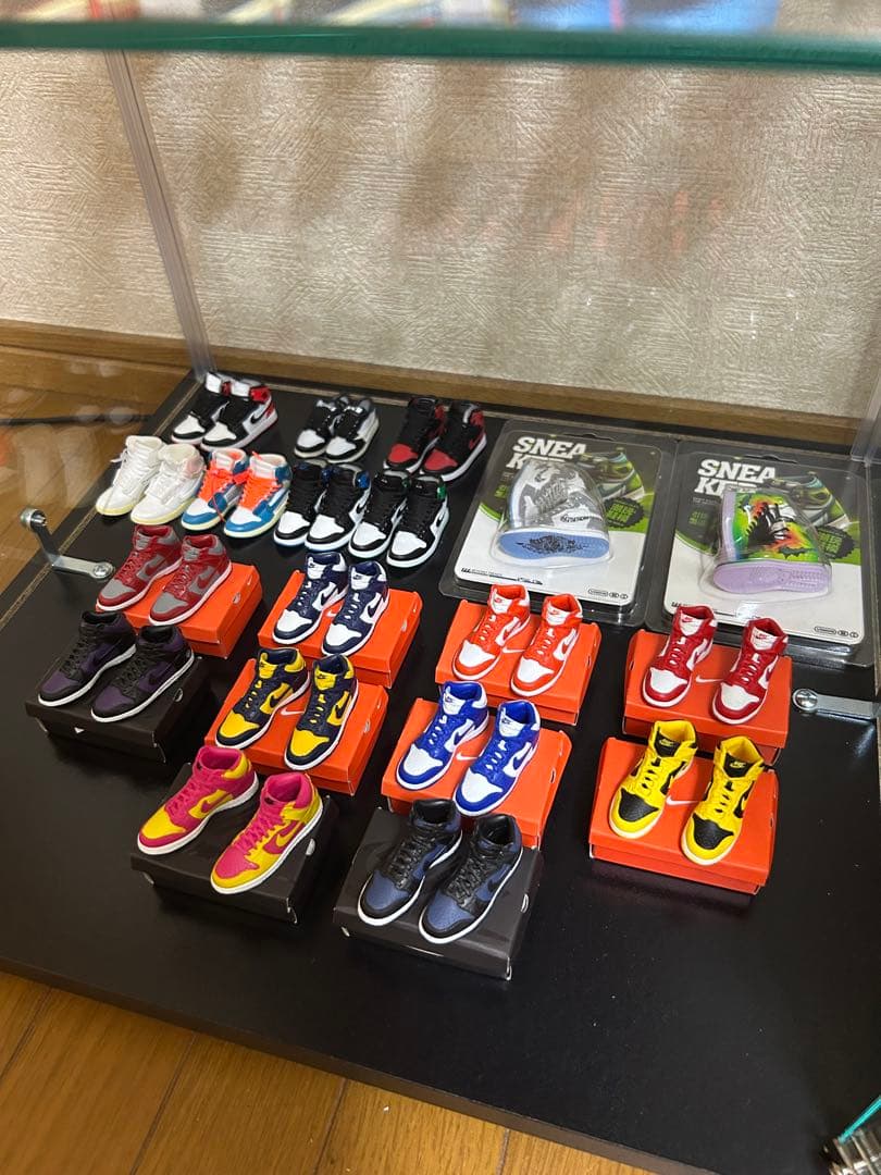 ミニチュア　スニーカー　フィギュア　ナイキ　エアジョーダン　トラヴィススコット