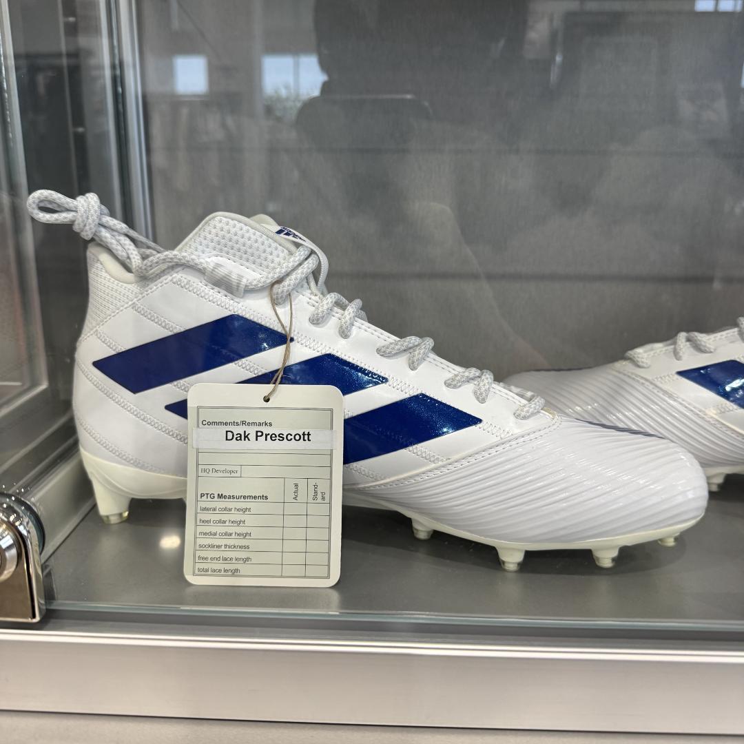 adidas Dak Prescott NFLクリート 白×青 新品