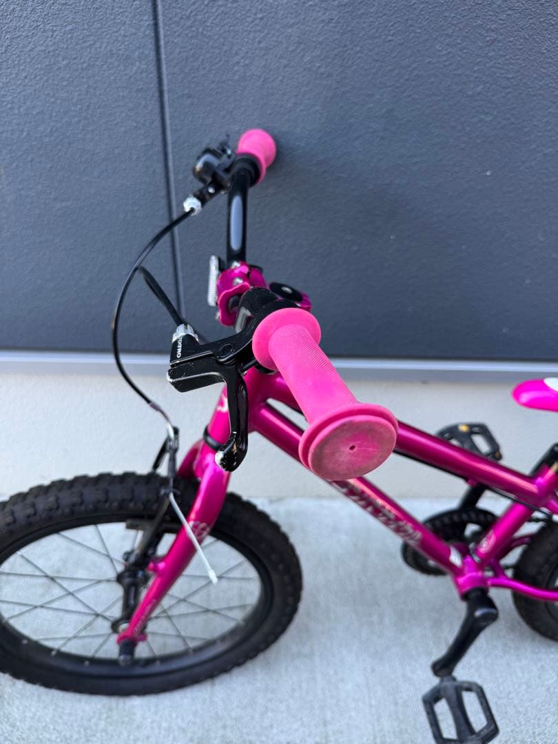 ヨツバサイクル 18インチ クリスタルピンク