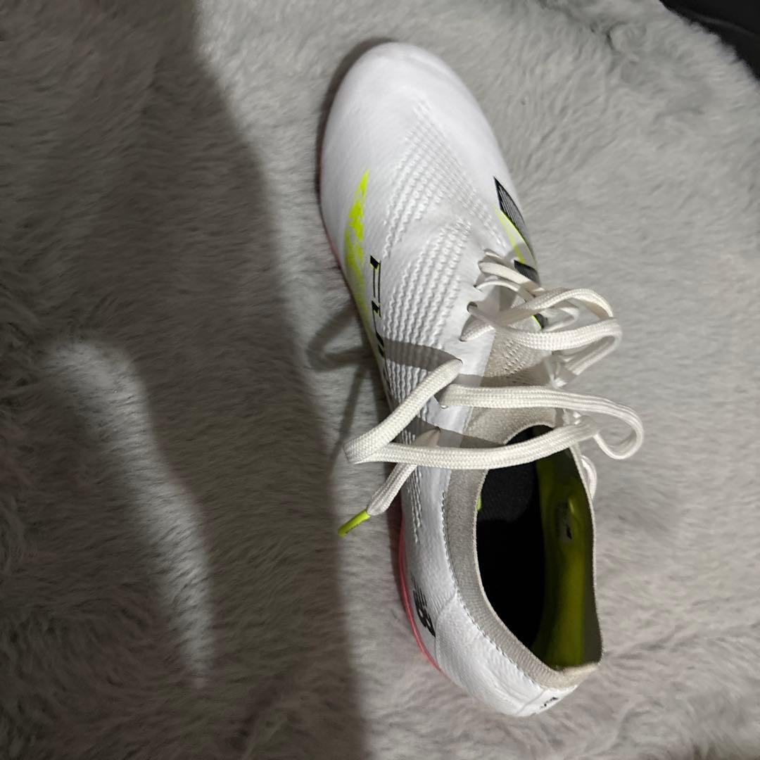 New Balance サッカーシューズ ホワイト