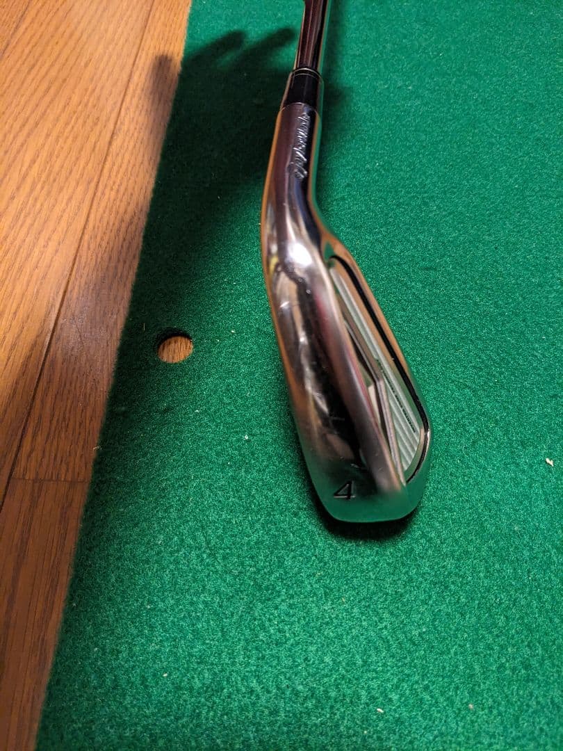 【即時発送可能】アイアン 4番テーラーメイドTaylorMade R9