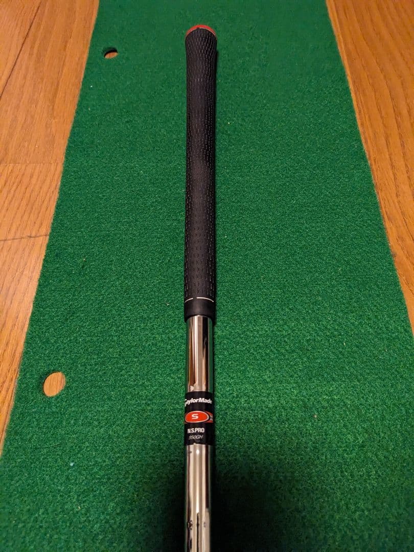 【即時発送可能】アイアン 4番テーラーメイドTaylorMade R9