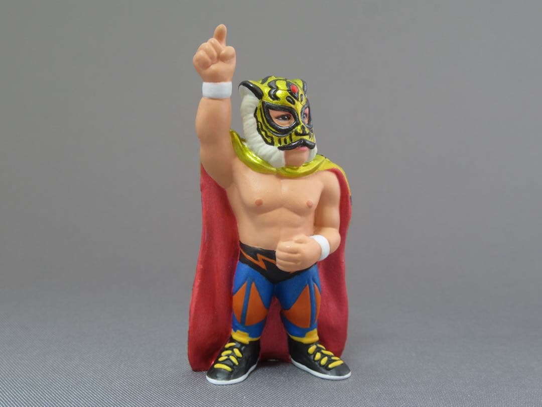 プロレス　消し　初代タイガーマスク　佐山聡