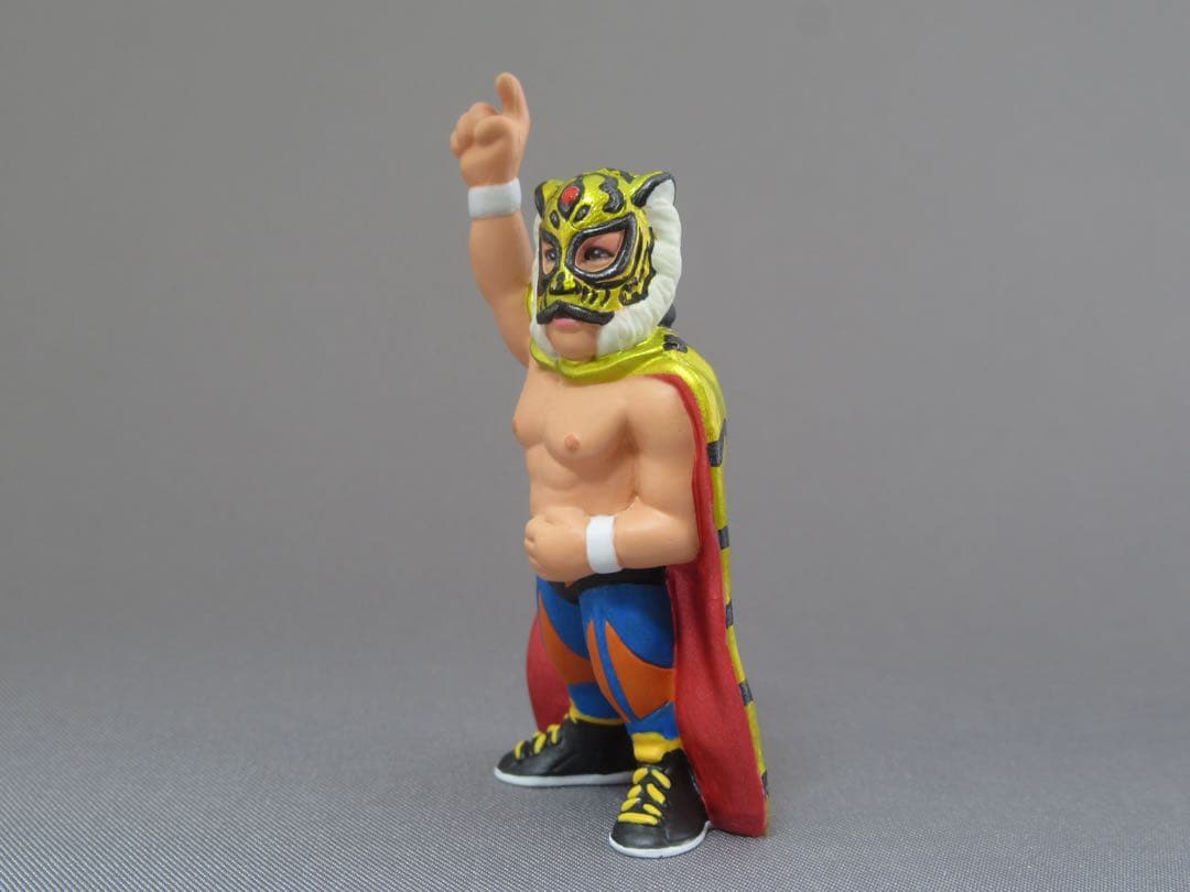 プロレス　消し　初代タイガーマスク　佐山聡