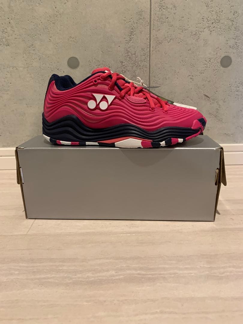 新品未使用　ヨネックス　YONEX シューズ　ローズピンク　SHTF5LGC