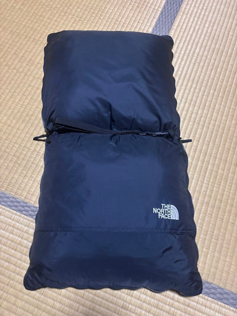 な*ん様 THE NORTH FACE ノースフェイス　ヌプシクッション