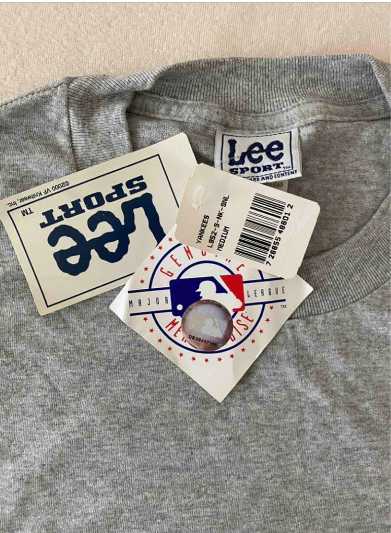 新品未使用 タグ付き ニューヨーク・ヤンキース グレー Tシャツ Ｌサイズ