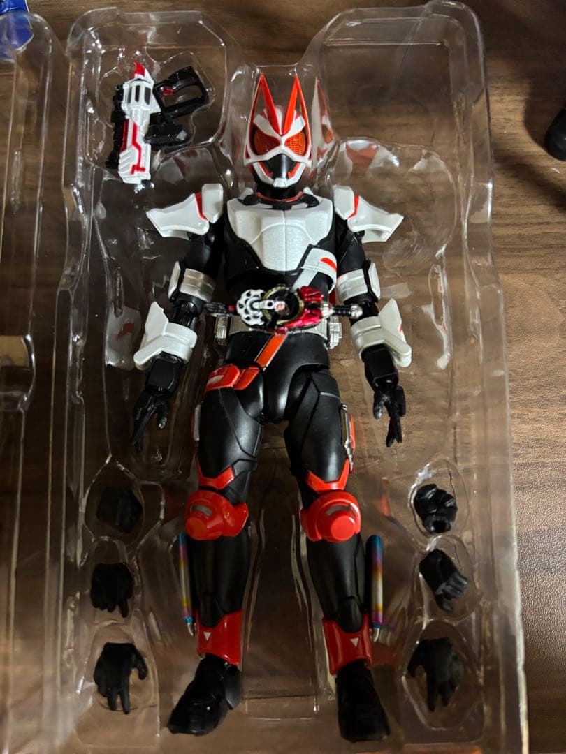 S.H.Figuarts 仮面ライダーギーツ　2体セット
