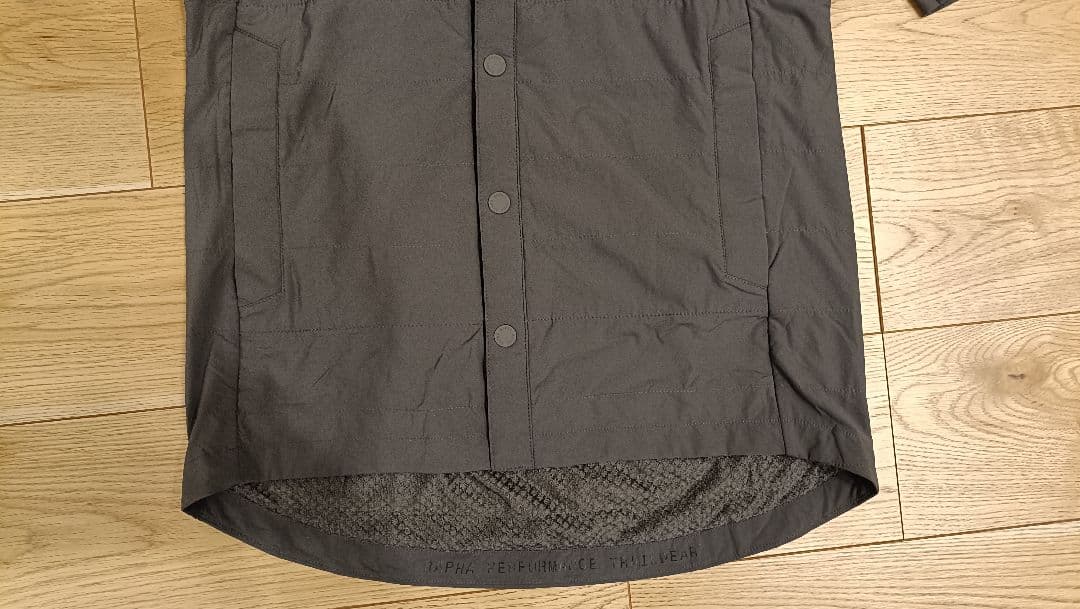 新品 Rapha メンズトレイルインサレーティッドショートスリーブジャケット S