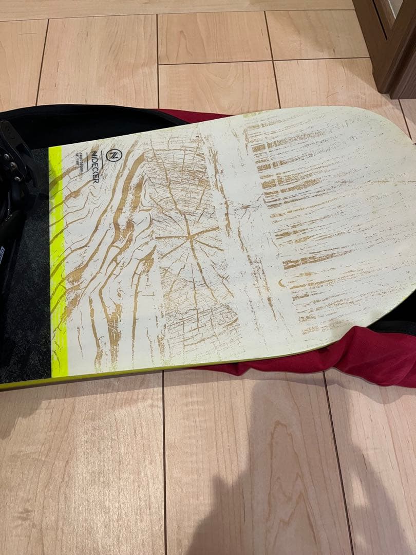 スノーボード　NIDECKER VERVE 154cm ビンディング、ブーツ付き