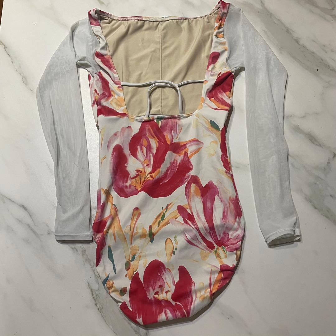 【美品】スティナ♡長袖レオタード　L