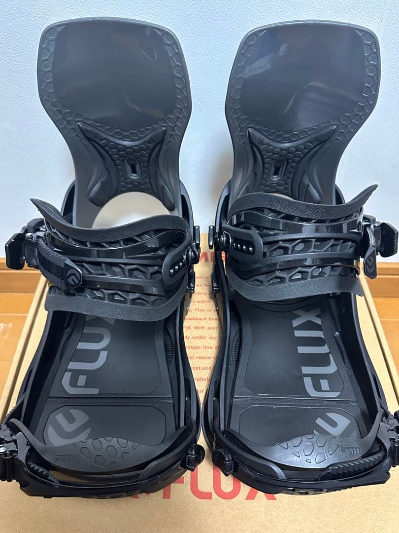 FLUX CV BLACK Mサイズ