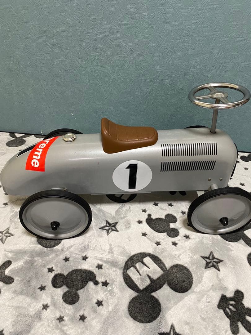アルタバーグ　ARTABURG classic racer インテリア　店舗