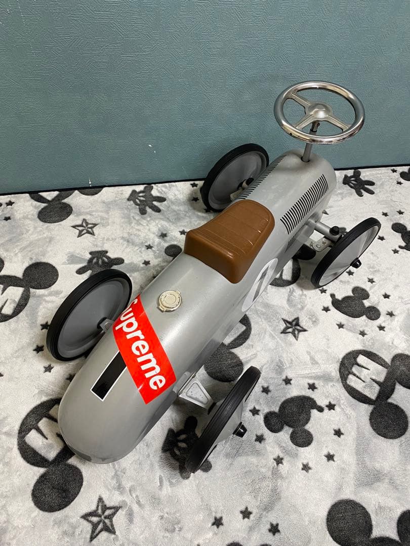 アルタバーグ　ARTABURG classic racer インテリア　店舗