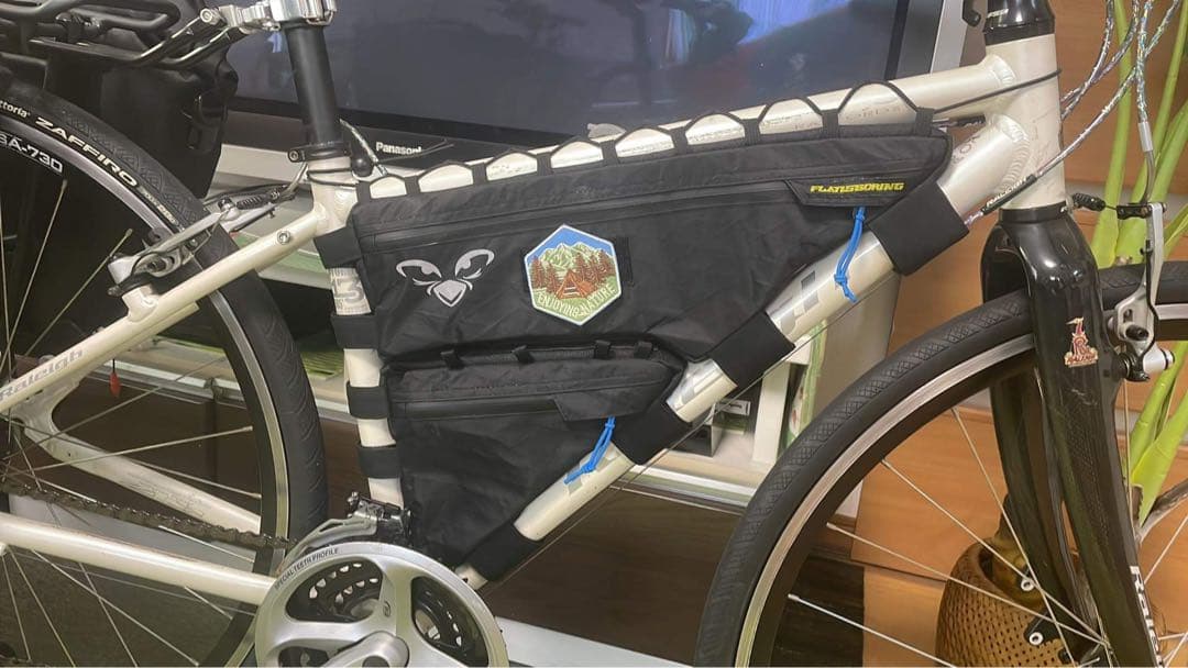 ローリー バイクパッキング キャンプ バイク、写真をご覧ください