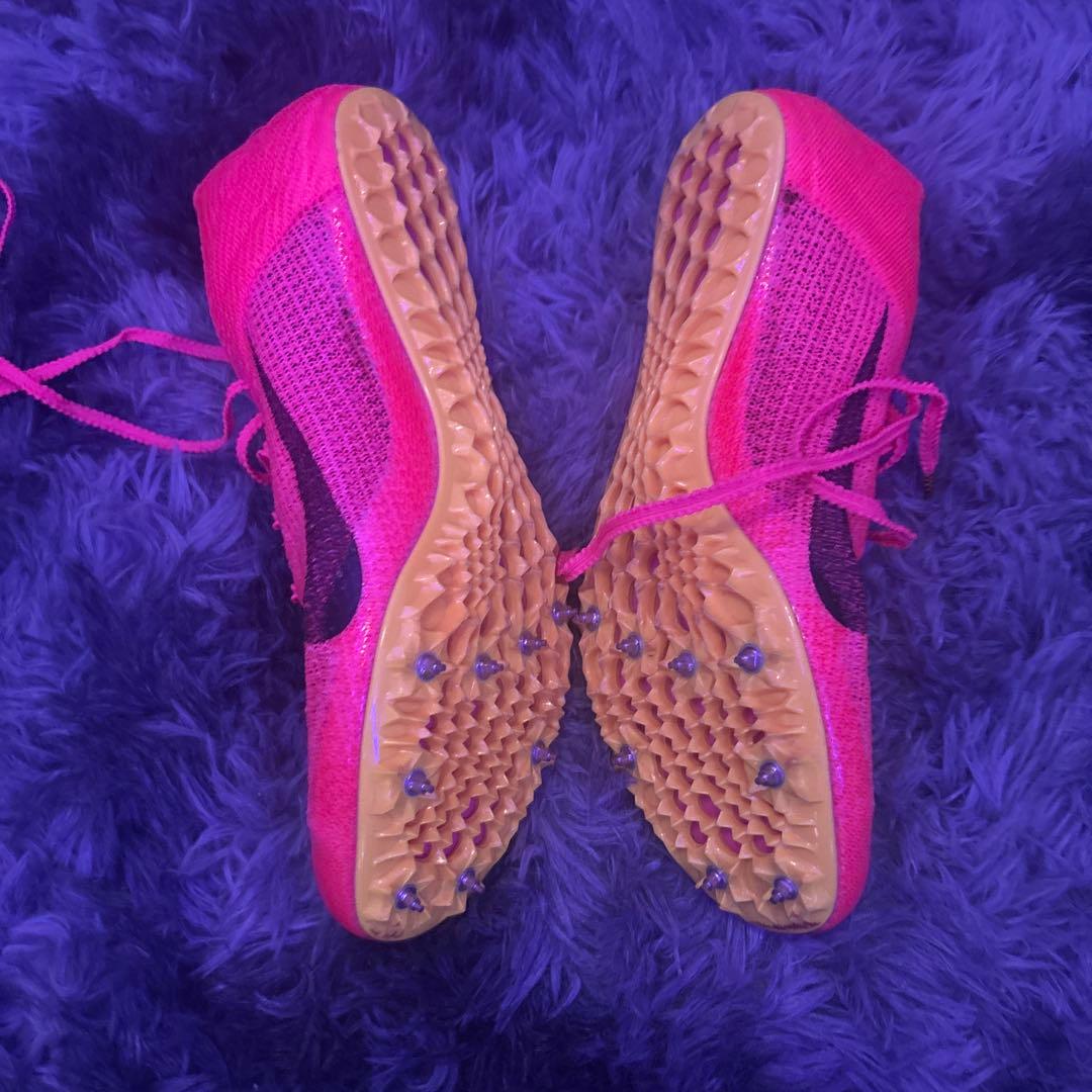 Nike ピンク スパイクシューズ