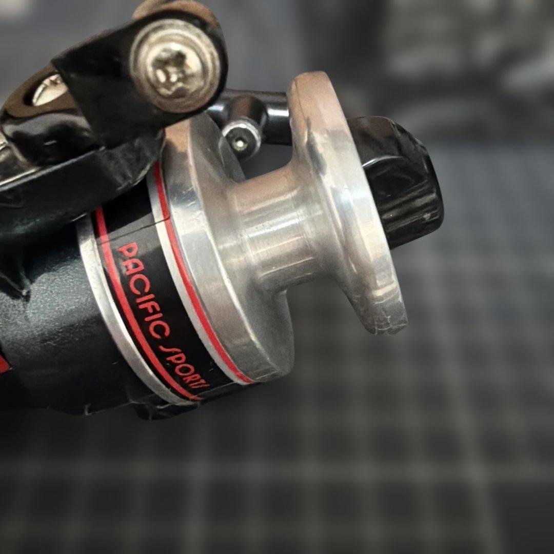オールド　ダイワPACIFIC SPORTS PS 700C スピニングリール