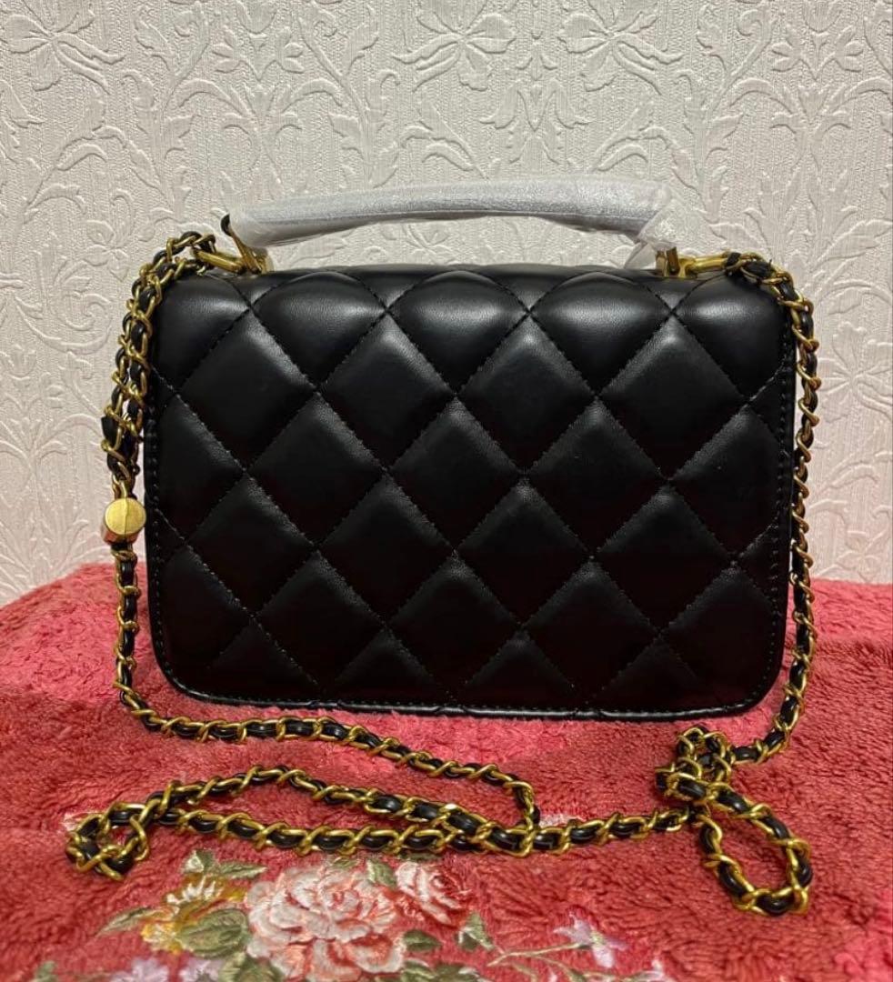ノベルティCHANEL ブラック キルティング バッグ