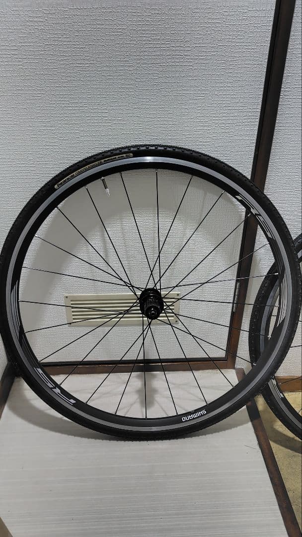 【美品】Shimano 700C WH-RS010 前後+タイヤ　クリンチャー