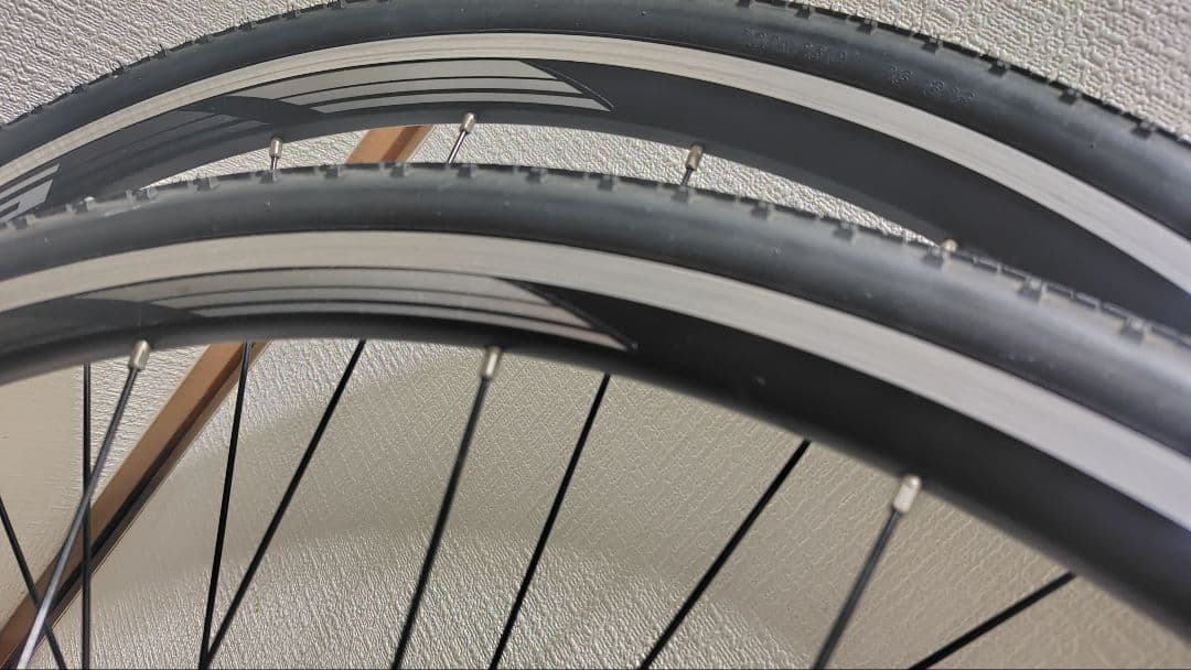【美品】Shimano 700C WH-RS010 前後+タイヤ　クリンチャー