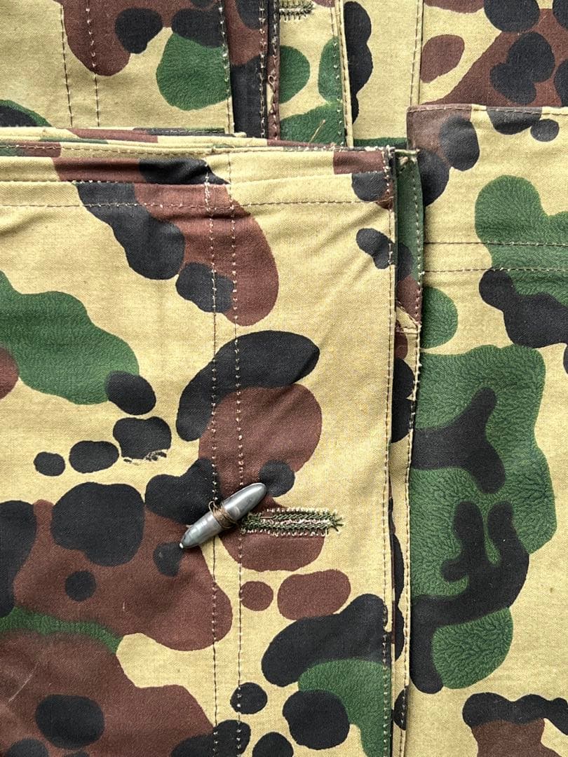 ルーマニア軍幕　デッド 希少 アメーバカモ デットストック M47 4枚セット