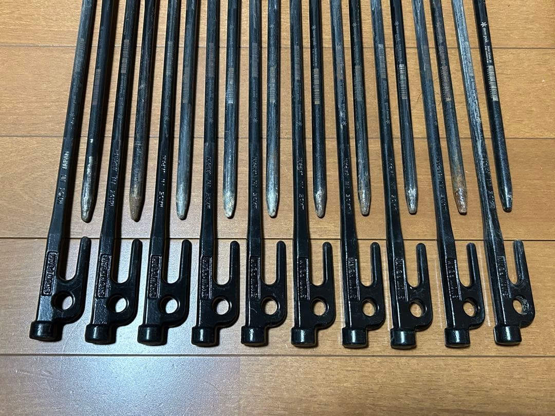 スノーピーク ソリッドステーク30×20本+ペグハンマーセット