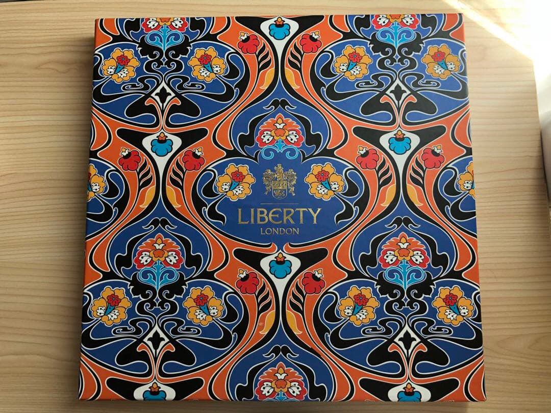 LIBERTY LONDON 大皿