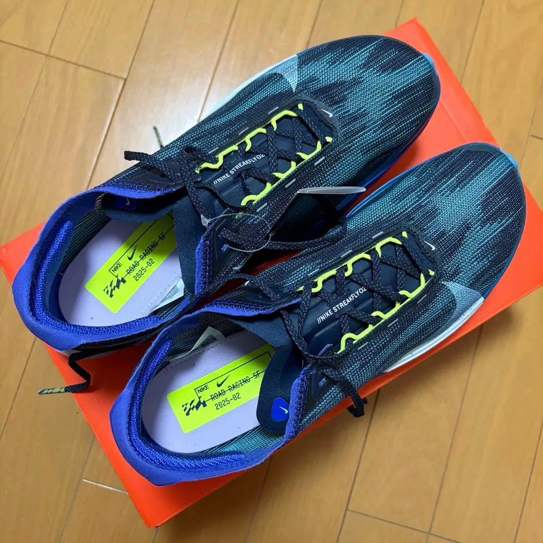 【新品未使用】NIKE STREAKFLY２　ナイキ　27cm