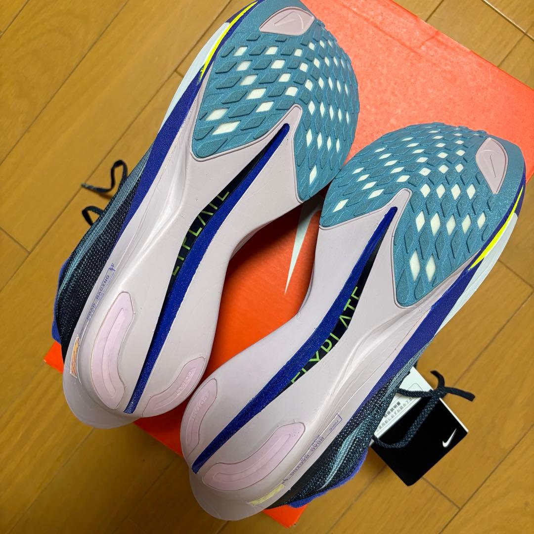 【新品未使用】NIKE STREAKFLY２　ナイキ　27cm