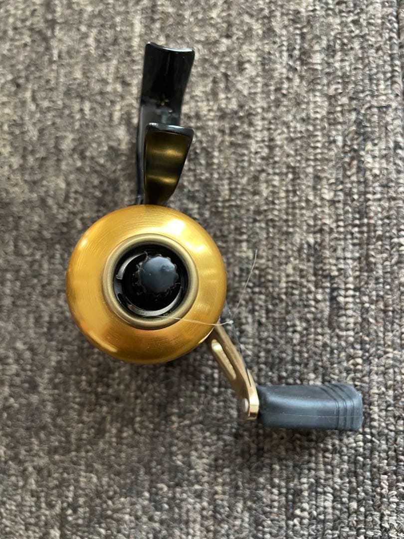 Daiwa UNDERSPIN 40XD リール