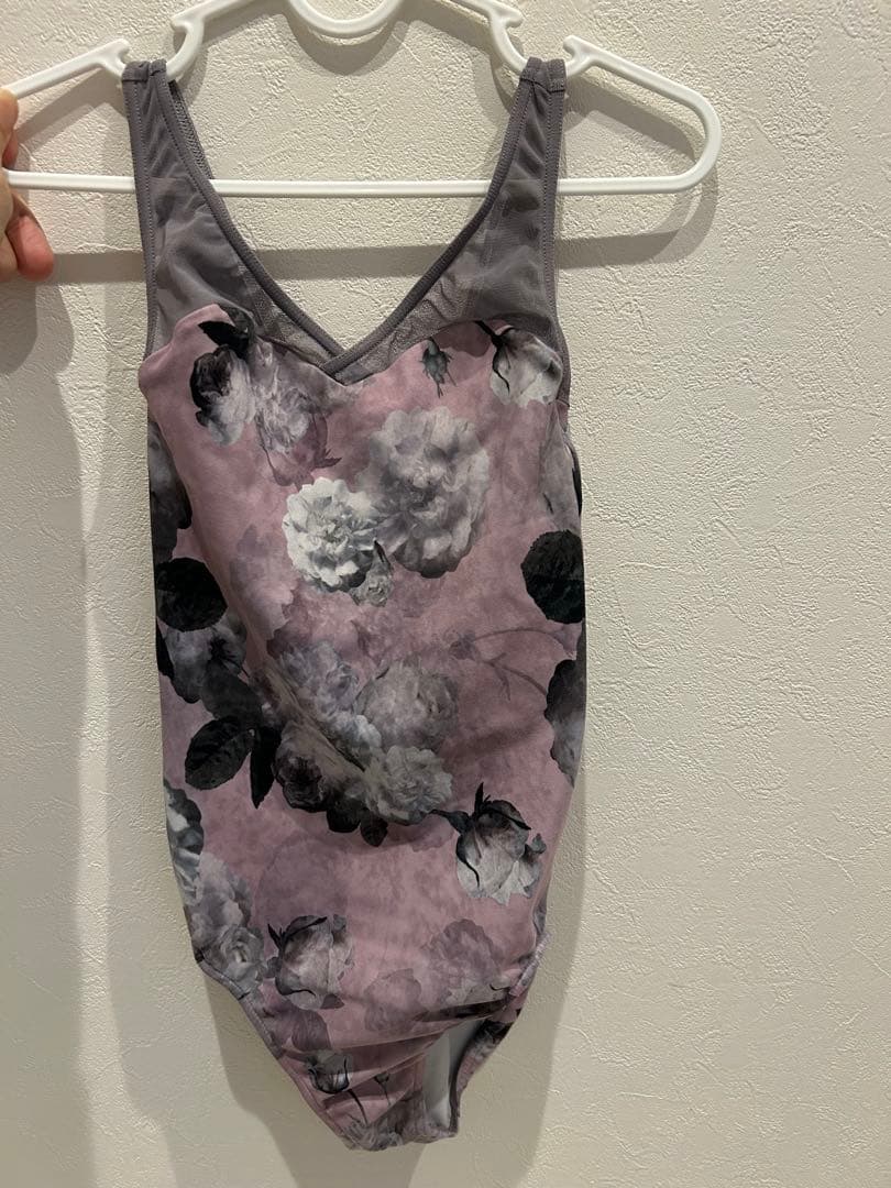 stina 花柄 Vネック レオタード + 洗濯ネット　Jr.P120〜130