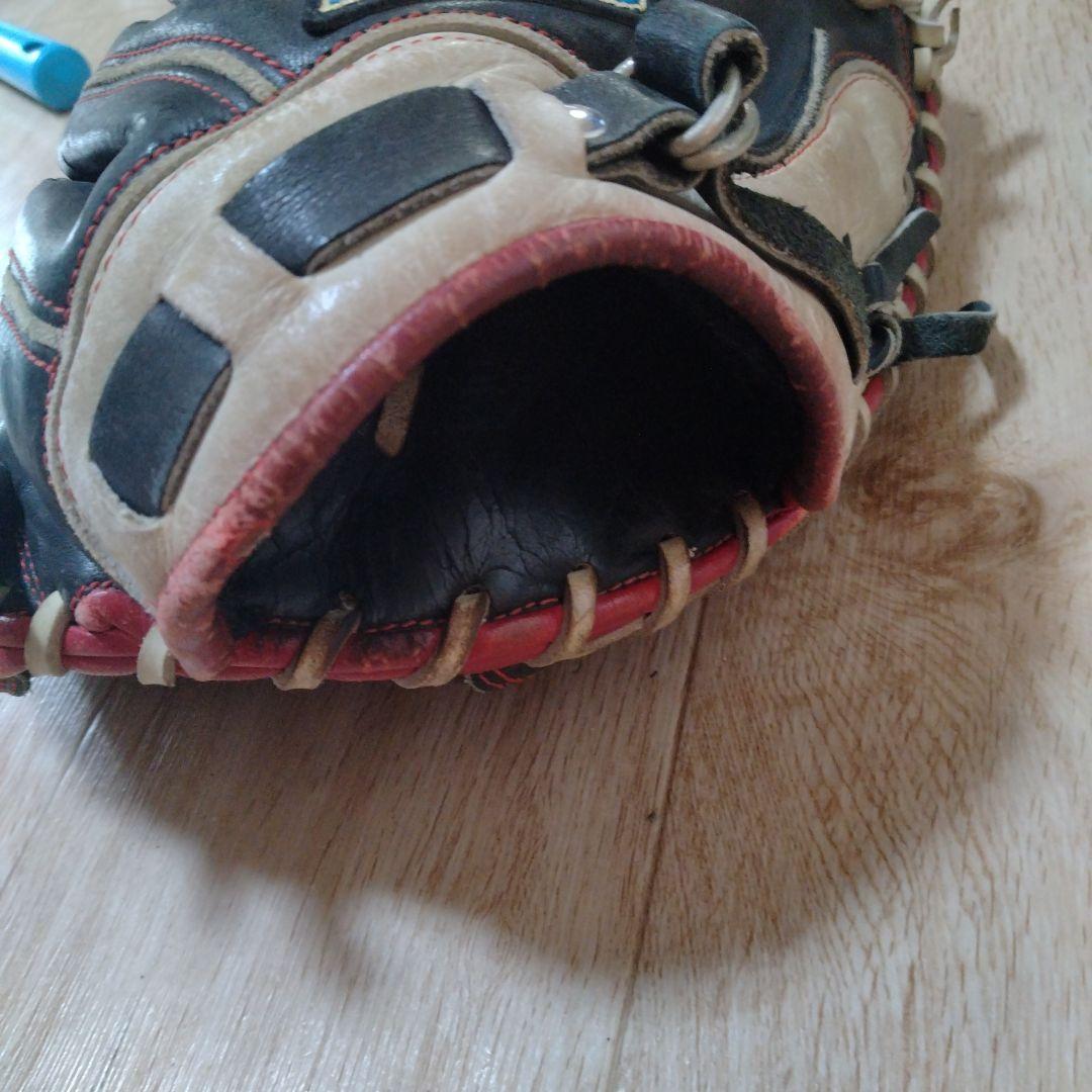 ミズノ軟式用キャッチャーミット 黒赤