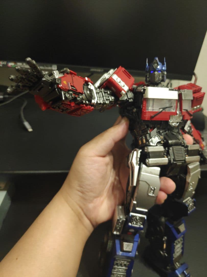 BTT-02 オプティマス コマンダー