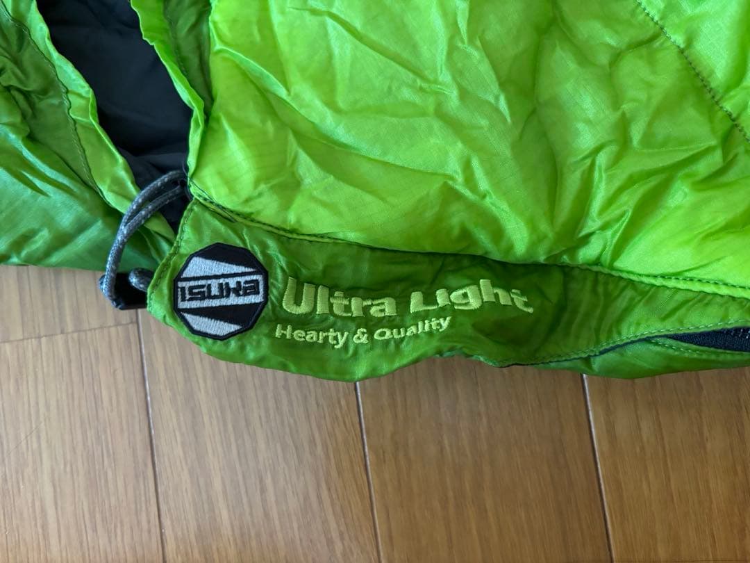 ISUKA Ultra Light 寝袋 グリーン　イスカ