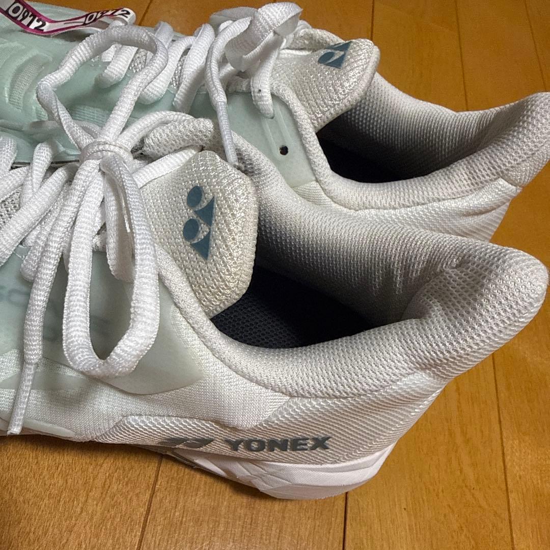 YONEX バドミントンシューズ ライトブルー24.5cm