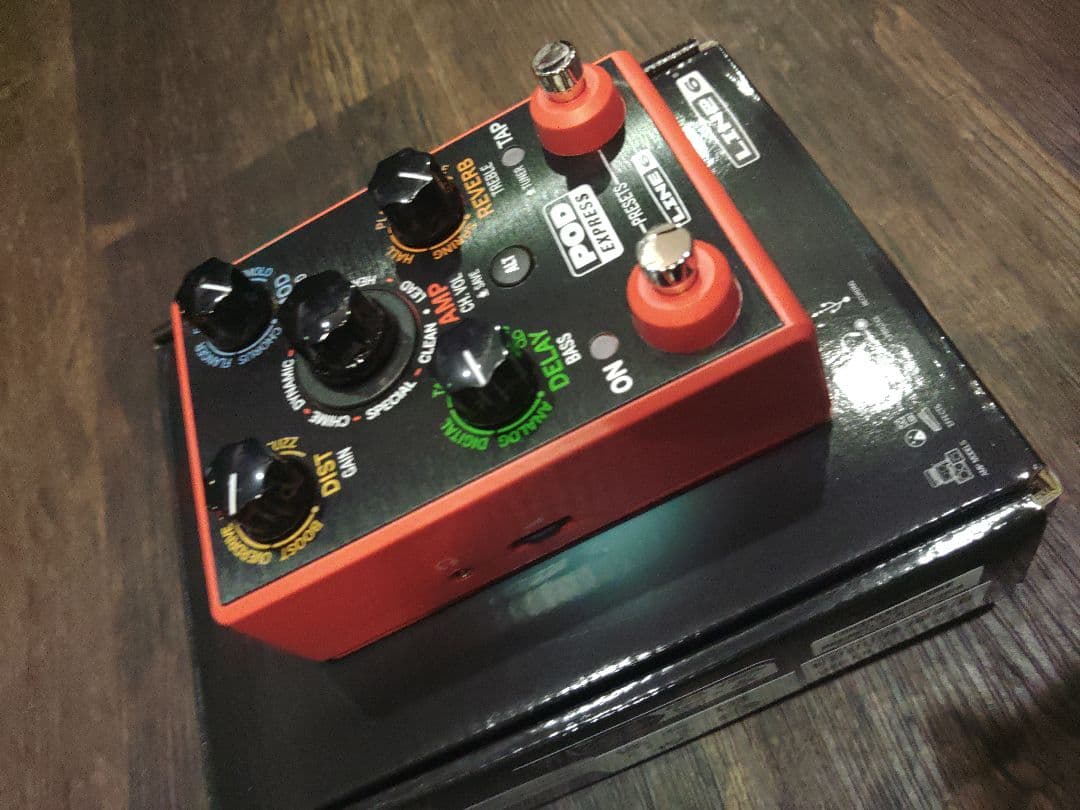 〓美品〓LINE 6 POD EXPRESS ギター マルチエフェクター