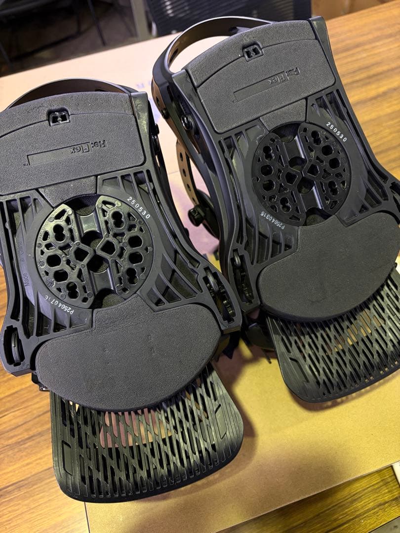 Burton Genesis Re:Flex 25-26 Mサイズ ビンディング
