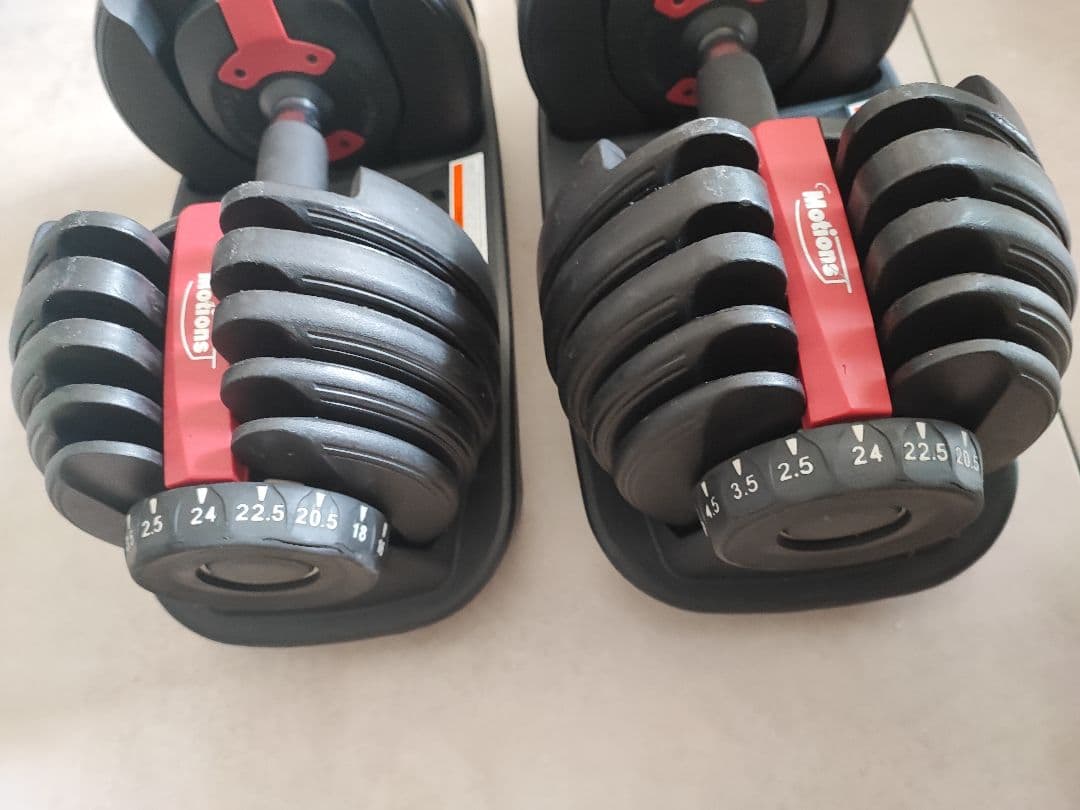 Motions　ダイヤル式可変式　ダンベル 2.5Kg〜24Kg ①