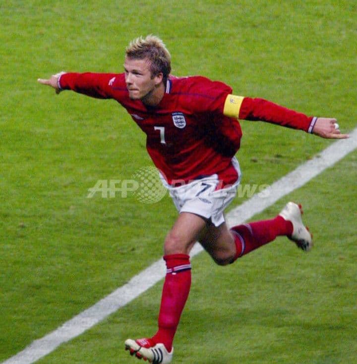 【ベッカム＃7 イングランド代表2002 A リバーシブル＋パンツ 上下セット】