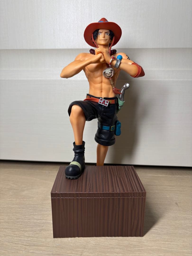 一番くじ　ONE PIECE　白ひげ海賊団　フィギュア　セット