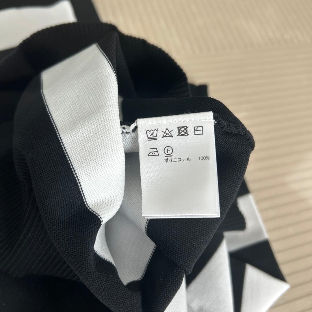 marie claire スポーツ ベスト M 黒/白　定価8,690円