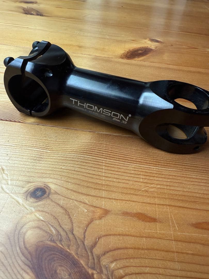 THOMSON X4 ステム ブラック　31.8 110mm