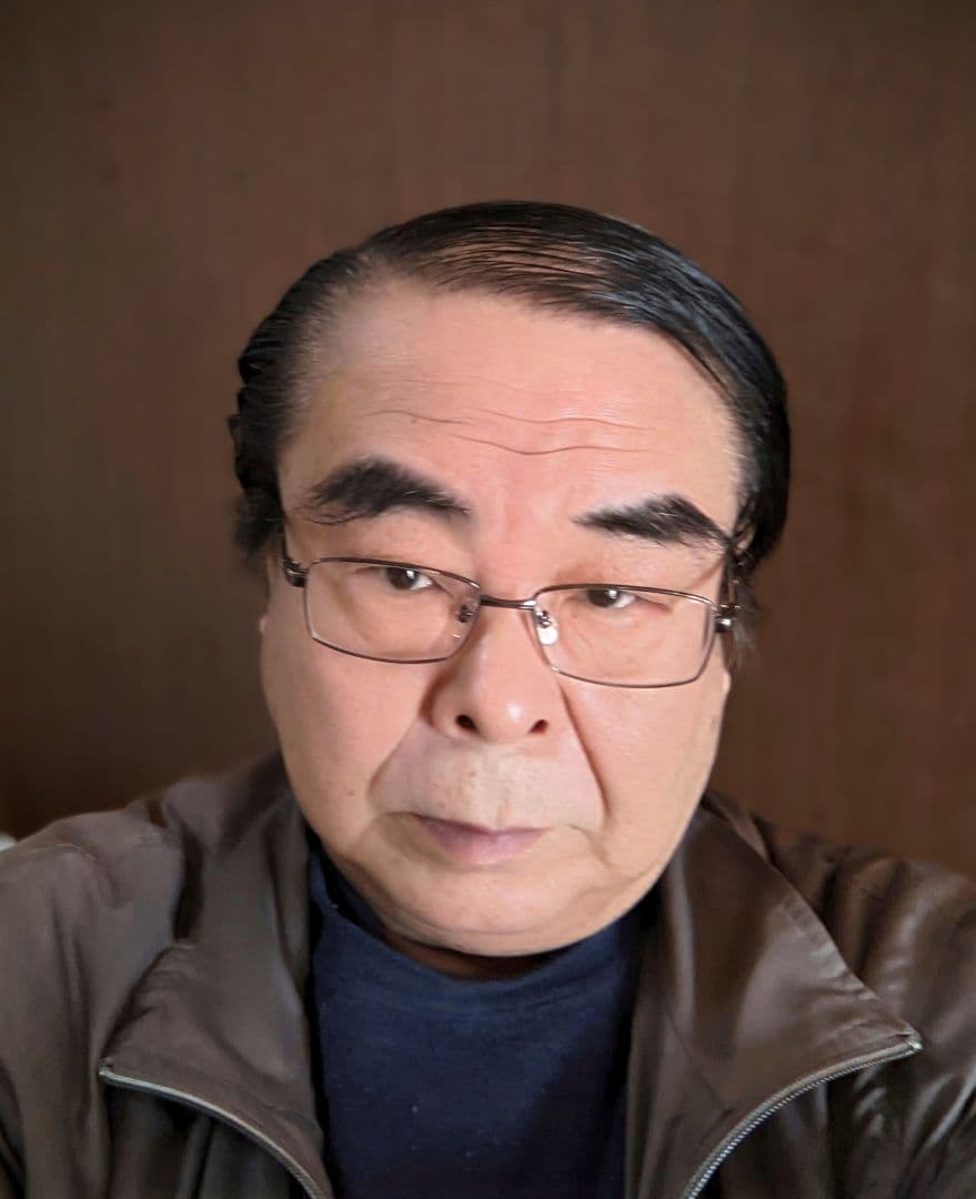 優しい心の平和観音さま　　　作品番号Ｒ−19　　彫刻家　岩村一博