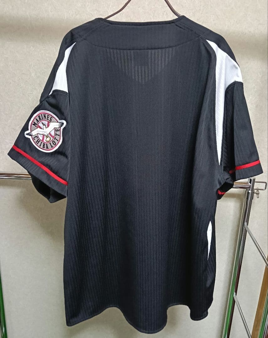 【美品】マジェスティック 千葉ロッテ 無地ビジターハイクオリティユニフォーム／L