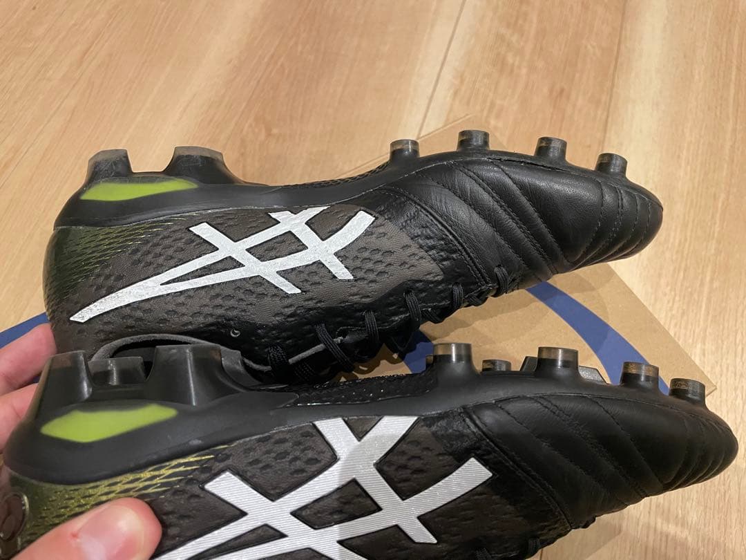 【超美品】25.0cmアシックス　サッカーシューズ　ULTREZZA