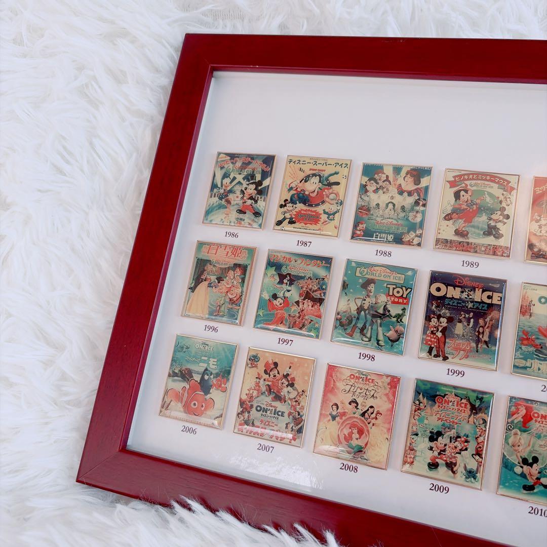 【未使用】ディズニーオンアイス30周年 ピンバッジ 額装 非売品